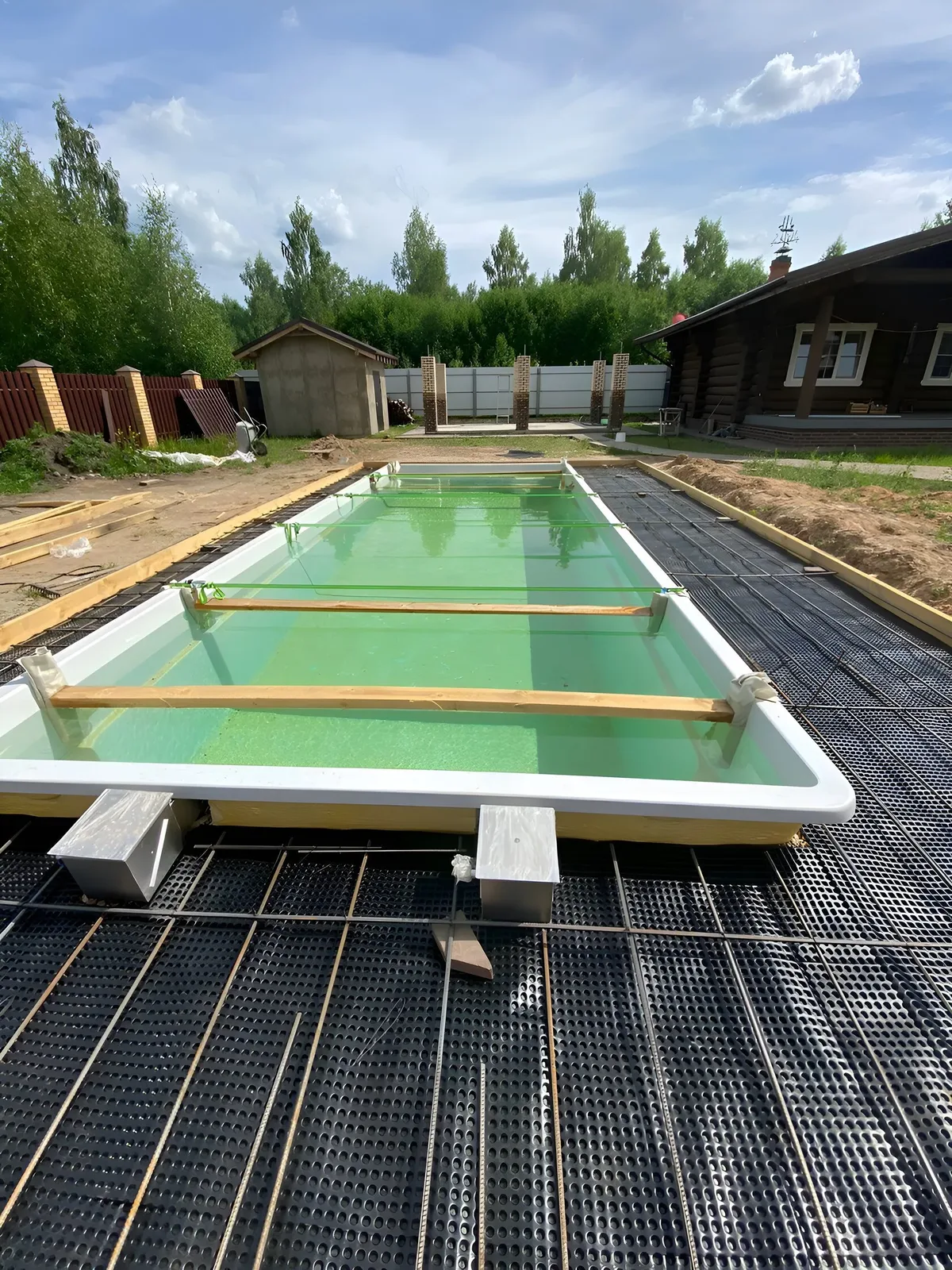 Laguna 9 — вечернее освещение в Волгодонске